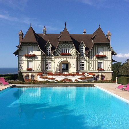 Manoir De Benerville Bed & Breakfast โดวีลล์ ภายนอก รูปภาพ