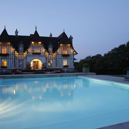 Manoir De Benerville Bed & Breakfast โดวีลล์ ภายนอก รูปภาพ