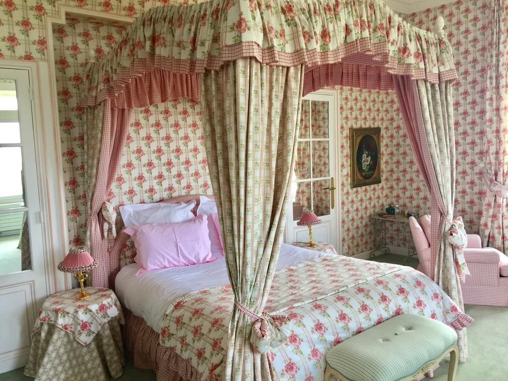 Manoir De Benerville Bed & Breakfast โดวีลล์ ภายนอก รูปภาพ